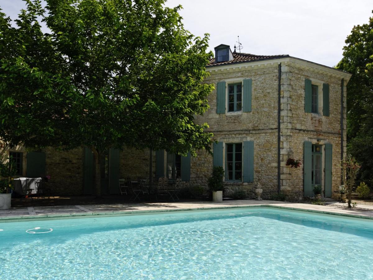 Chateau De L'Isle - Chambres D'Hotes Castelnau-de-Medoc Exterior photo