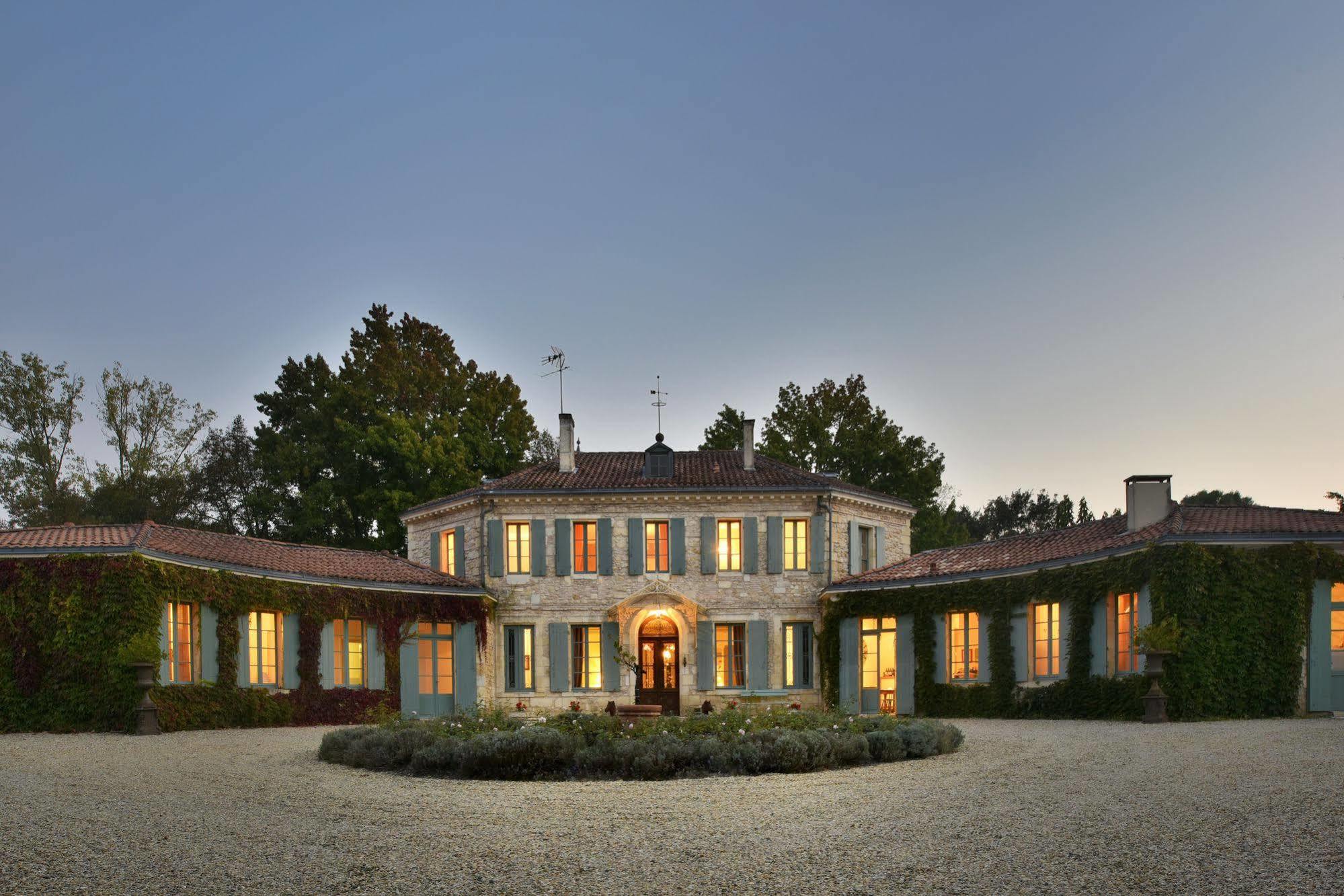 Chateau De L'Isle - Chambres D'Hotes Castelnau-de-Medoc Exterior photo